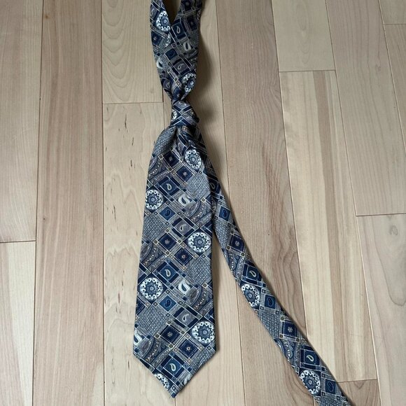 Christian Dior Tie – Blue Paisley Print, 100% Silk - Picture 6 of 8